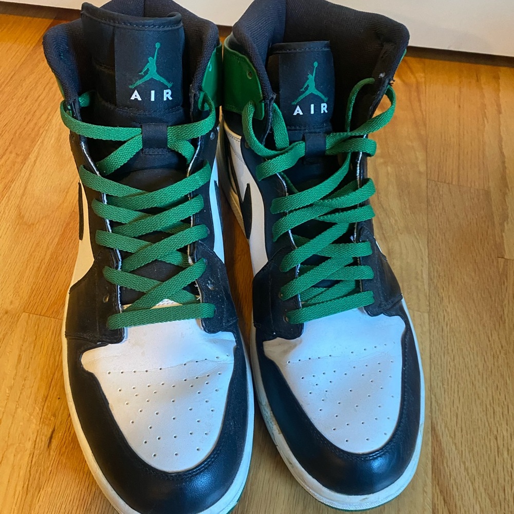 Nike air jordans